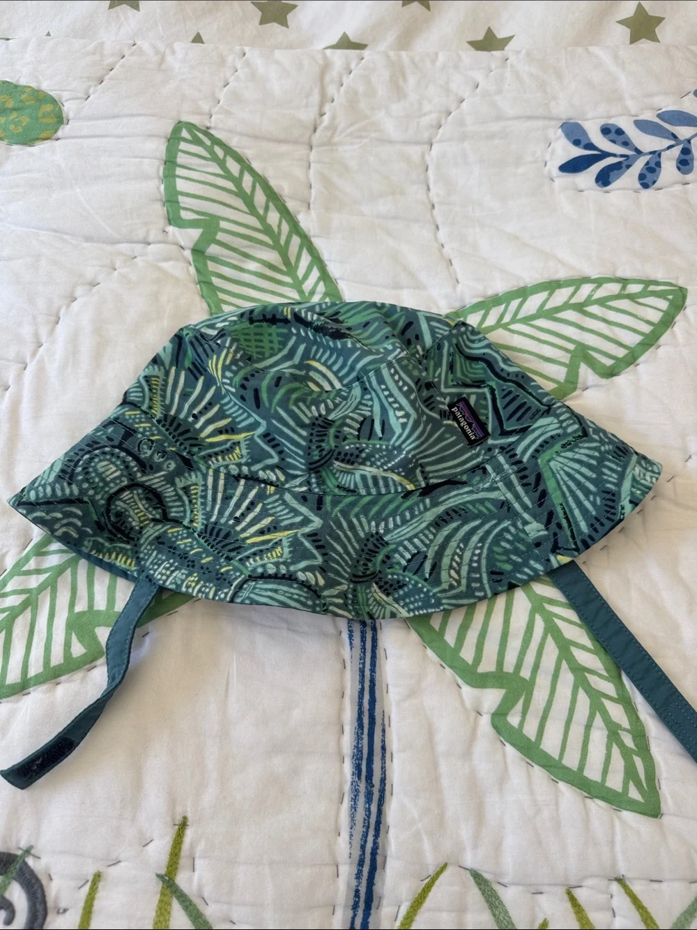 Patagonia Kids Teal and Navy Patterned Sun Hat